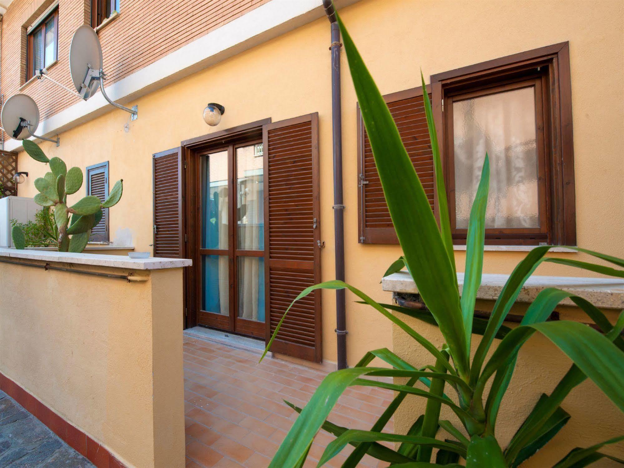 B&B La Casetta Ladispoli Exterior photo